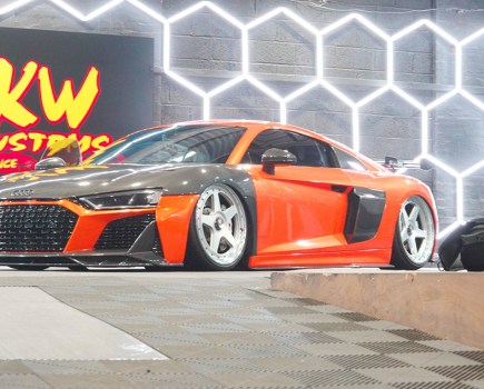 front 3/4 shot of bagged Audi R8 v10