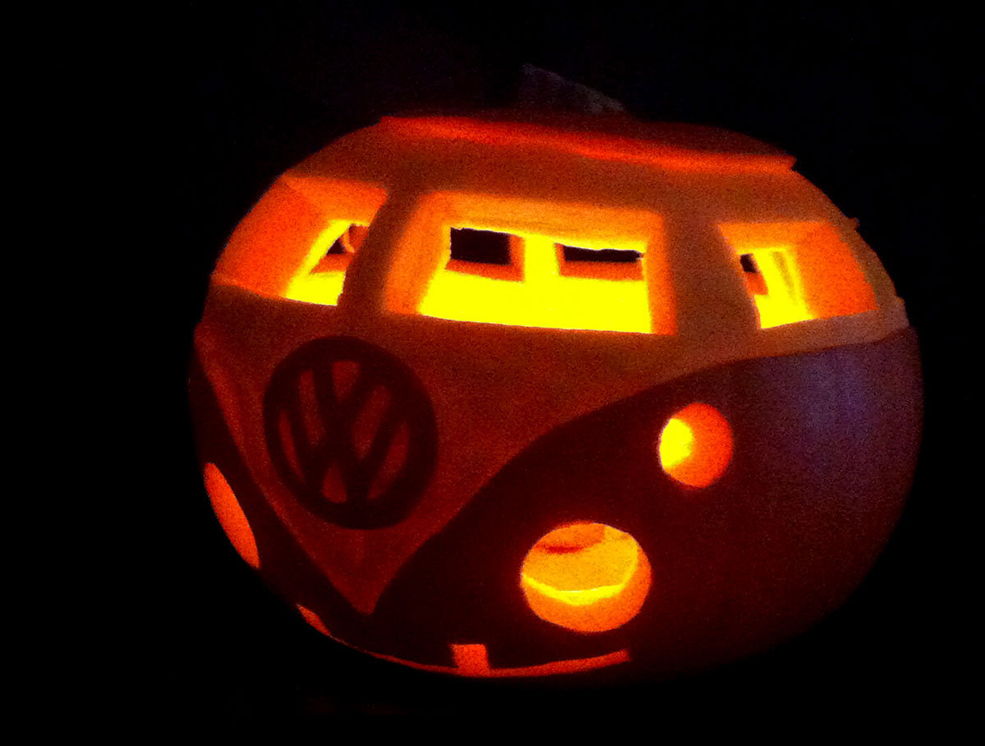 VW Camper pumpkin carving