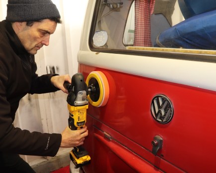 Using the DeWalt polisher