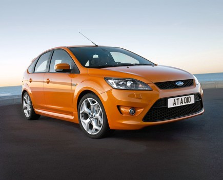 A front right shot of an orange Ford Focus ST Mk2