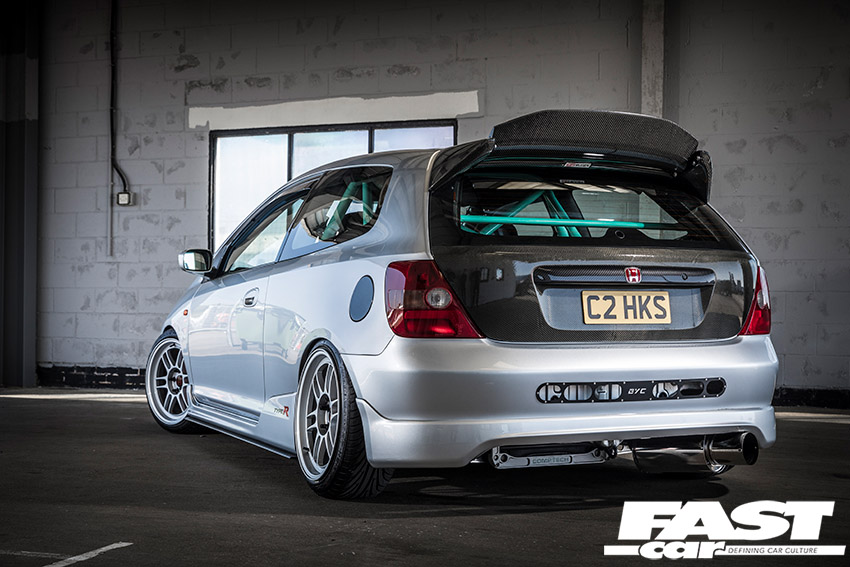 Carbon fibre boot on Honda Civic Type R EP3 after tuning