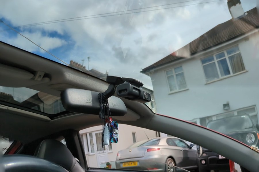 Road Angel Halo Ultra in car